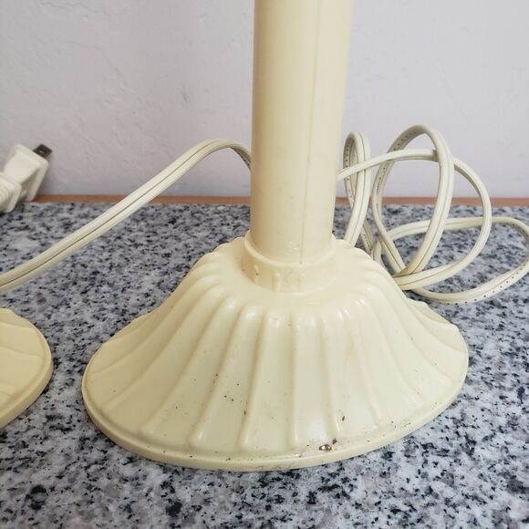 Lot of 2 Vintage MCM 9”‎ Christmas Window Electric Light Drip Candles - Picture 4 of 8